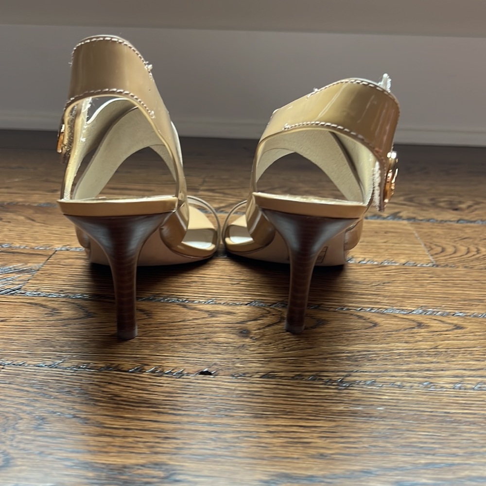 MICHAEL Michael Kors nude sandals with Velcro strap. Size 8.5. Good condition. - Picture 4 of 5